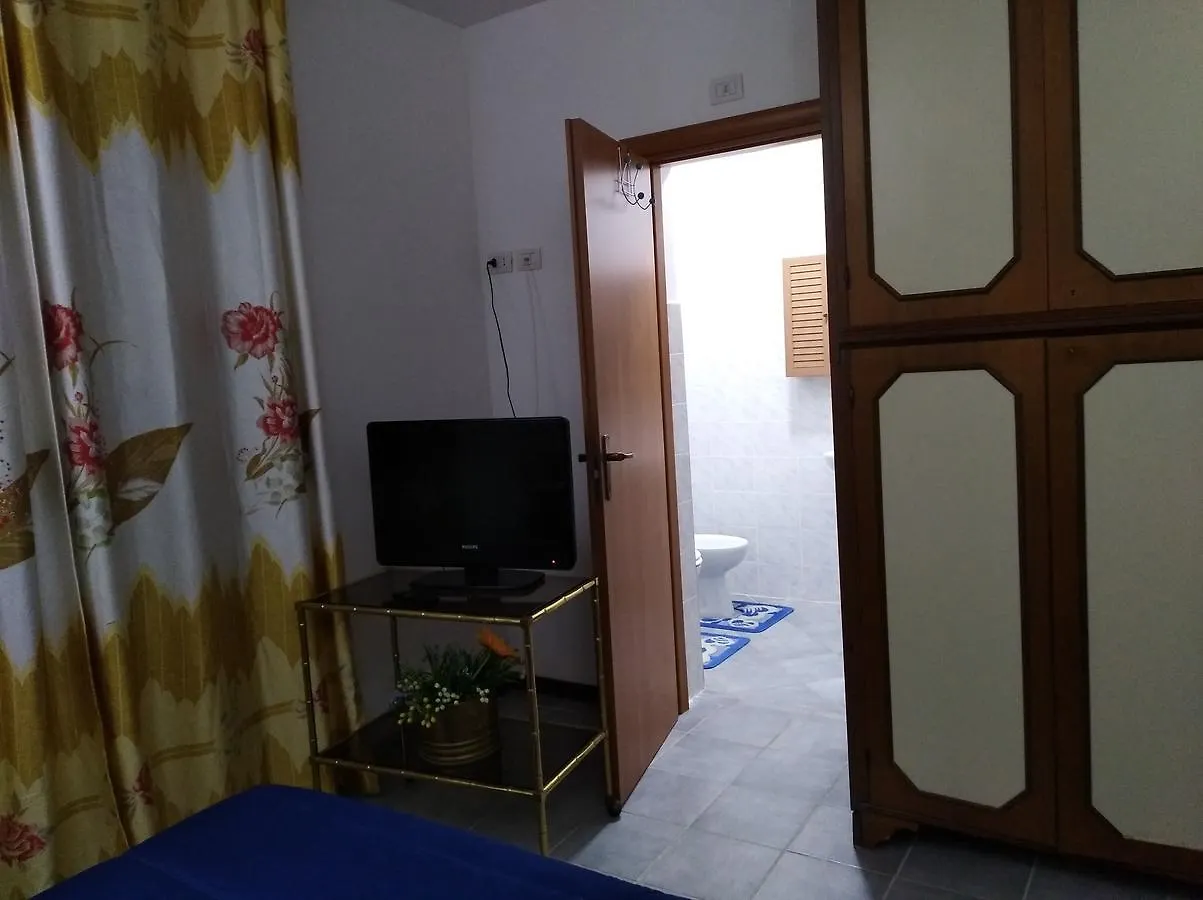 La Maison Di Domenico E Gioconda Fiumicino Apartment